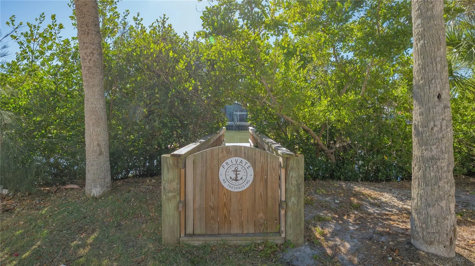 5263 Avenida De Cortez Sarasota FL 34242