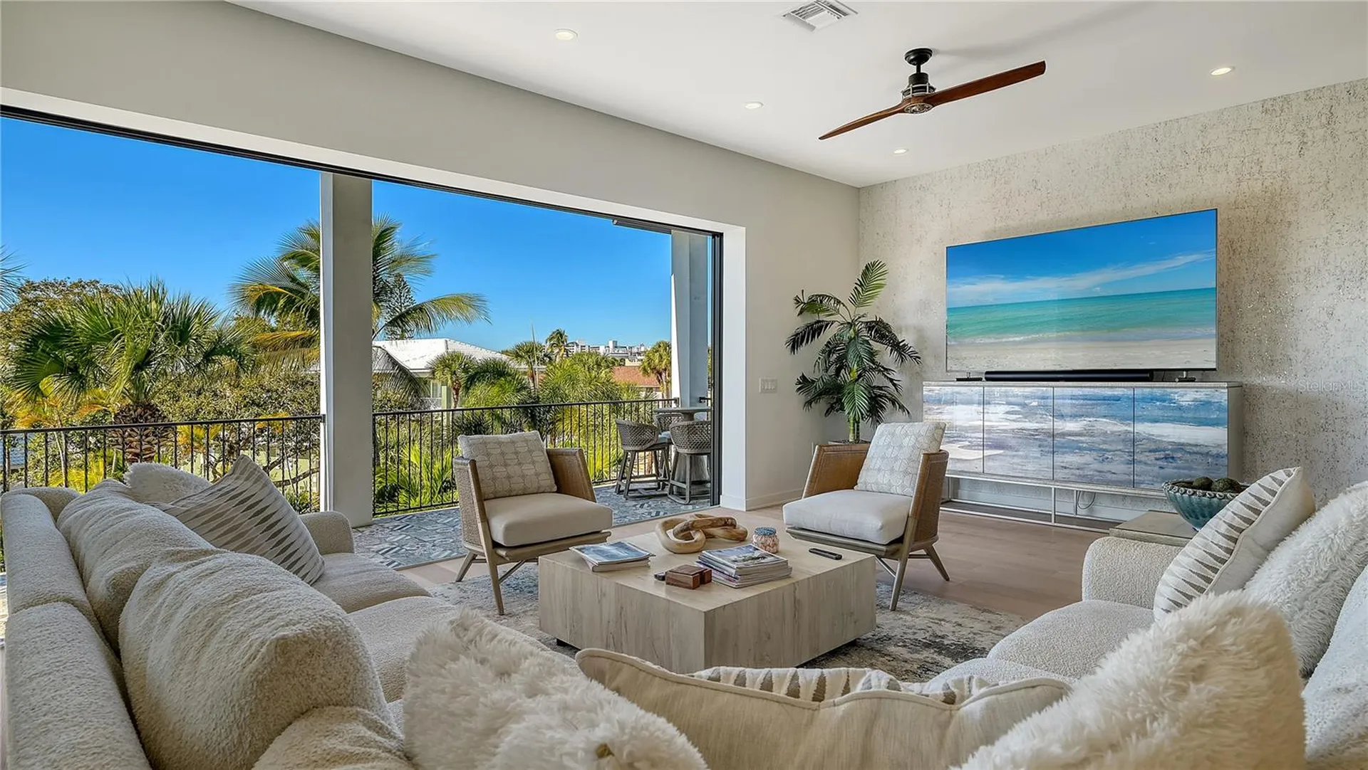 5263 Avenida De Cortez Sarasota FL 34242