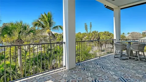 5263 Avenida De Cortez Sarasota FL 34242
