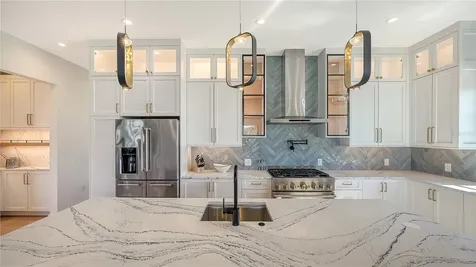 5263 Avenida De Cortez Sarasota FL 34242
