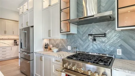 5263 Avenida De Cortez Sarasota FL 34242