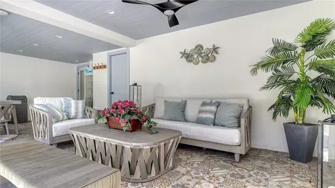 5263 Avenida De Cortez Sarasota FL 34242