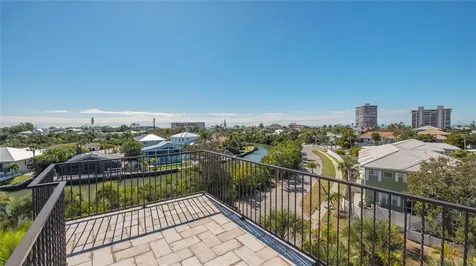5263 Avenida De Cortez Sarasota FL 34242
