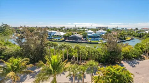 5263 Avenida De Cortez Sarasota FL 34242