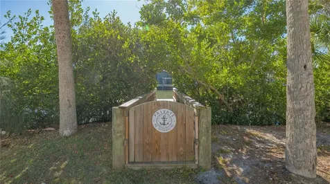 5263 Avenida De Cortez Sarasota FL 34242