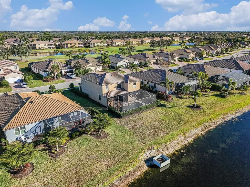 6467 Willowshire Way Bradenton FL 34212