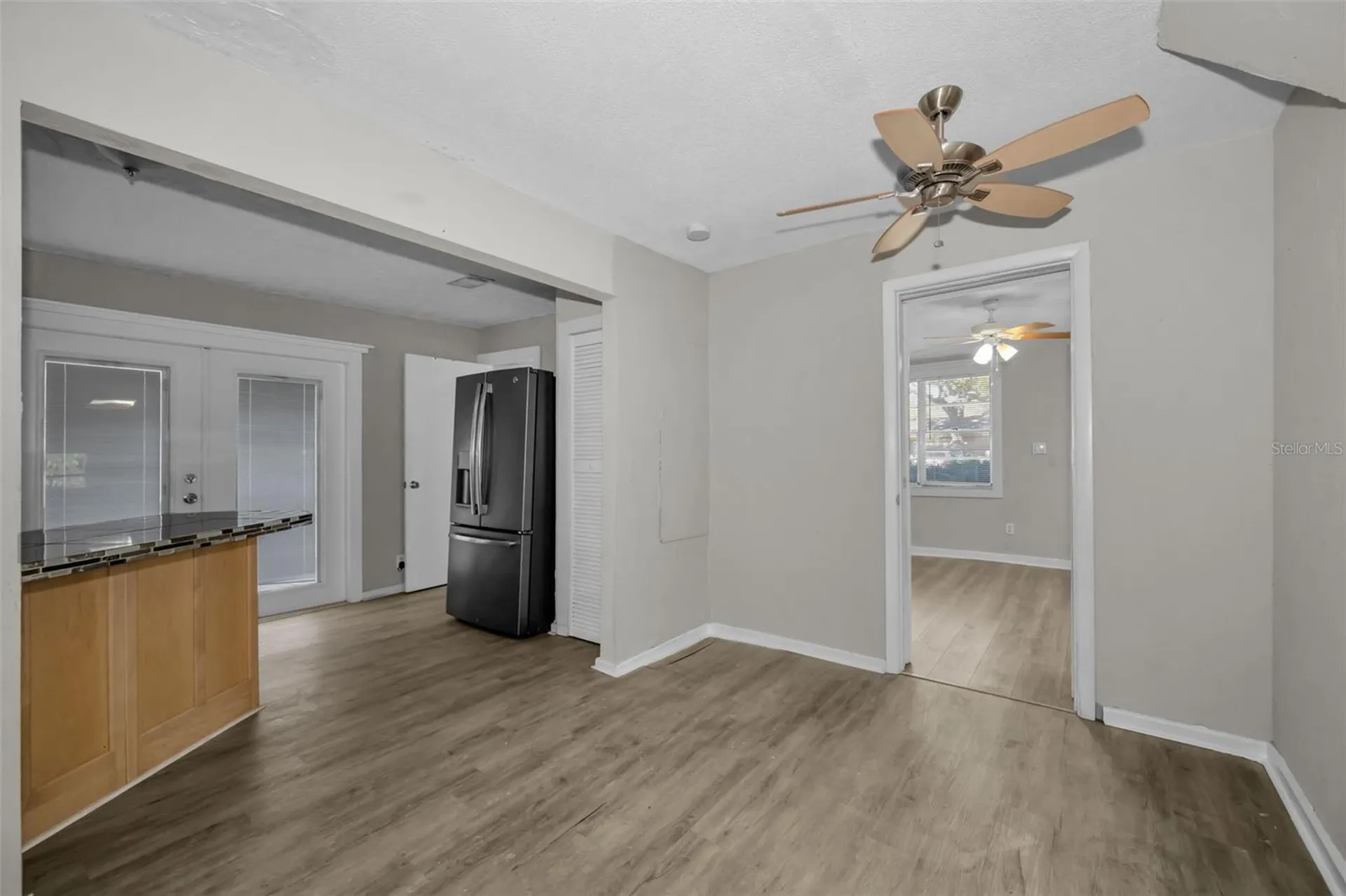 1122 E Oakwood Street Tarpon Springs FL 34689