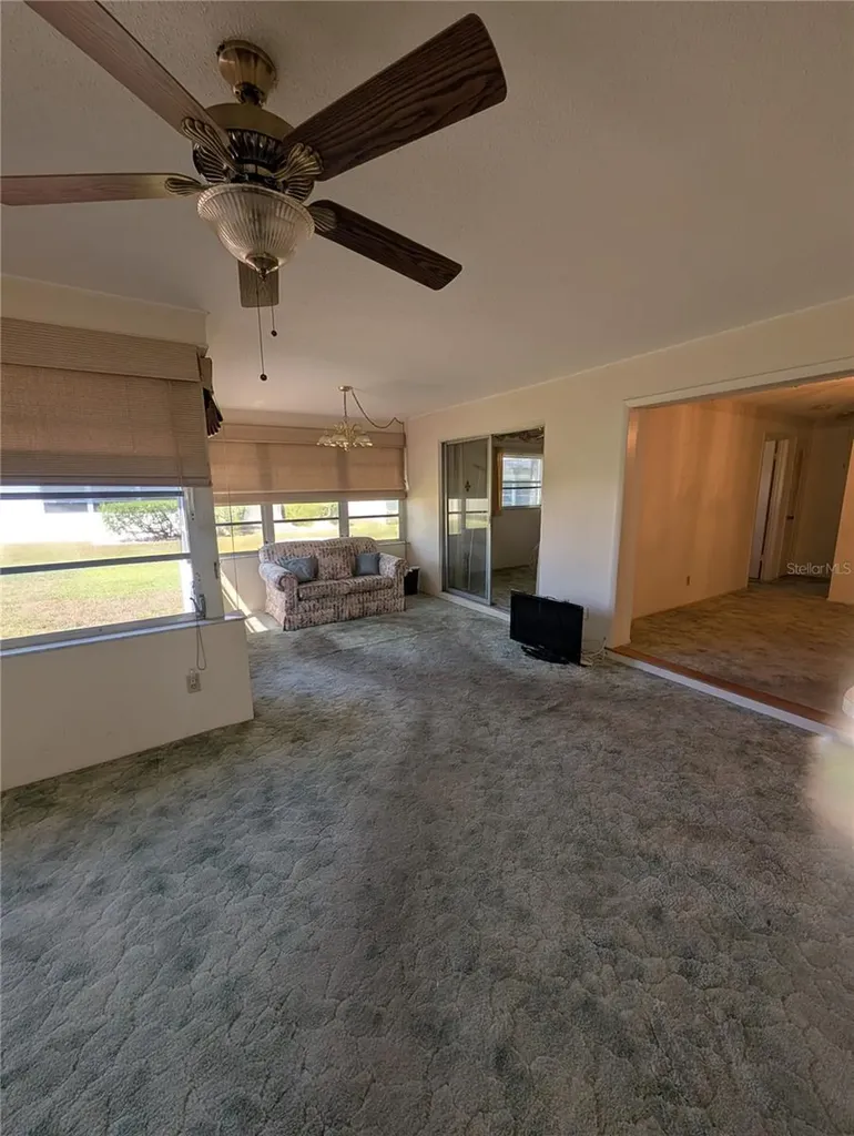 9946 39th Way N Pinellas Park FL 33782