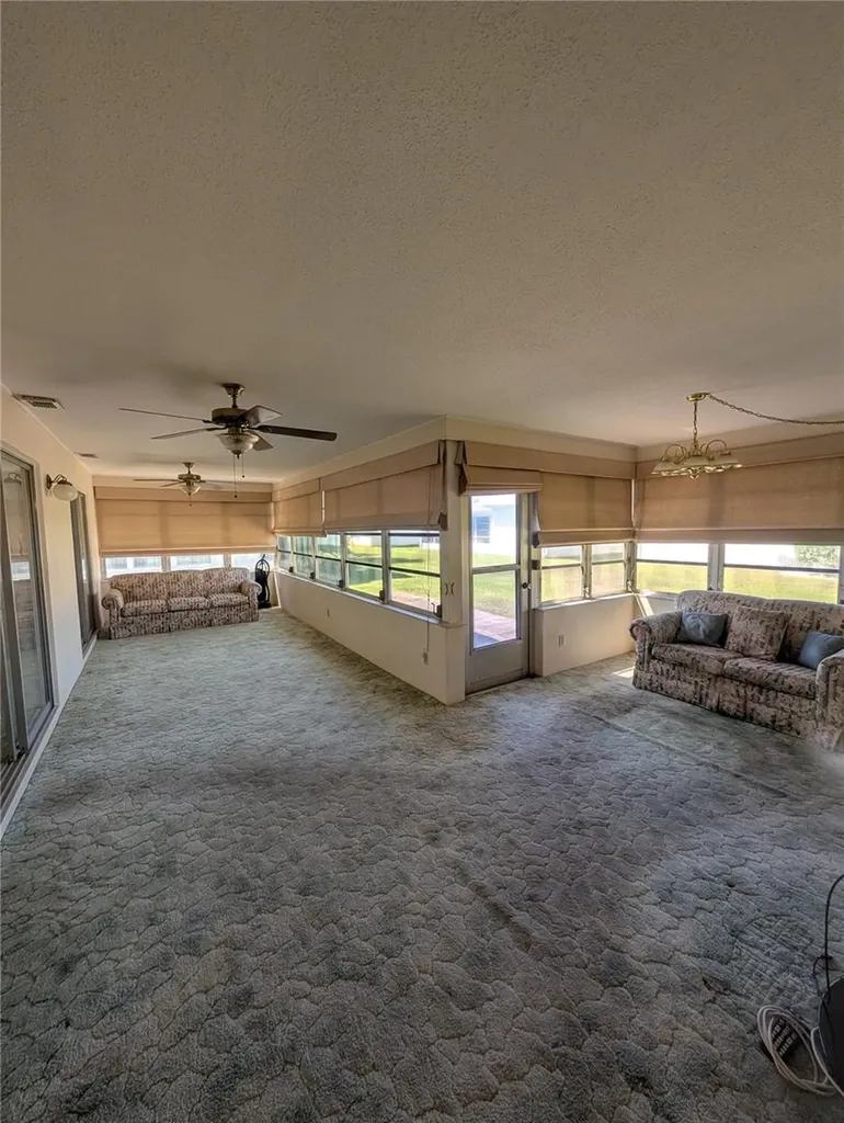 9946 39th Way N Pinellas Park FL 33782