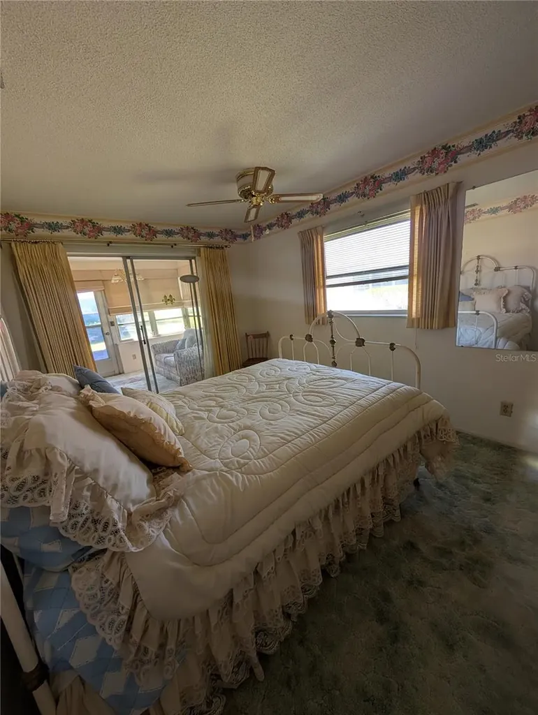 9946 39th Way N Pinellas Park FL 33782