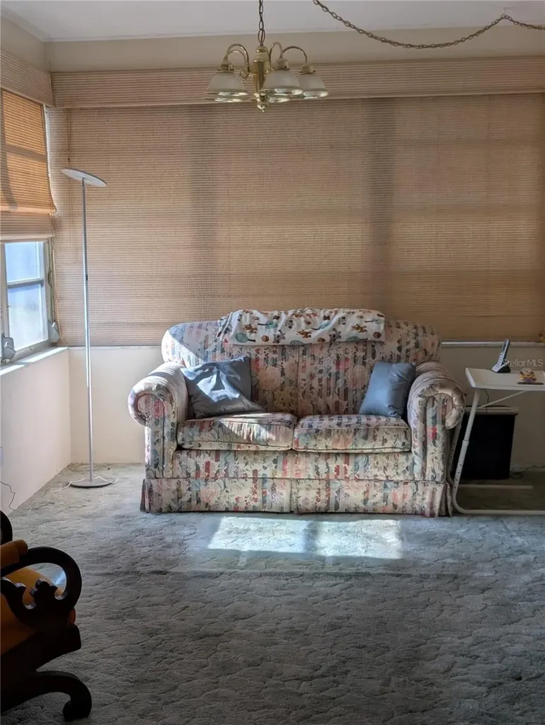 9946 39th Way N Pinellas Park FL 33782