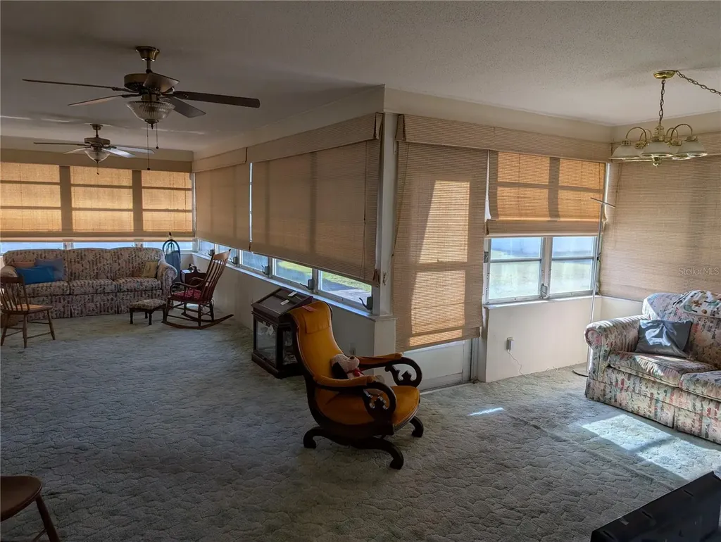 9946 39th Way N Pinellas Park FL 33782