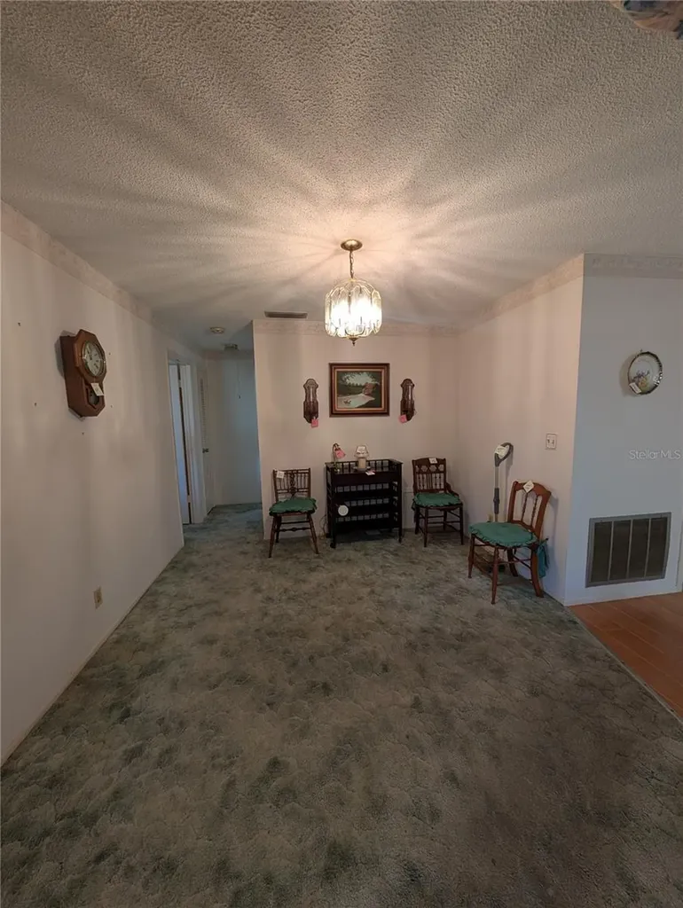 9946 39th Way N Pinellas Park FL 33782
