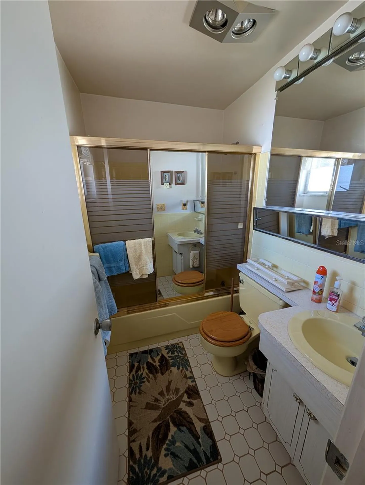 9946 39th Way N Pinellas Park FL 33782
