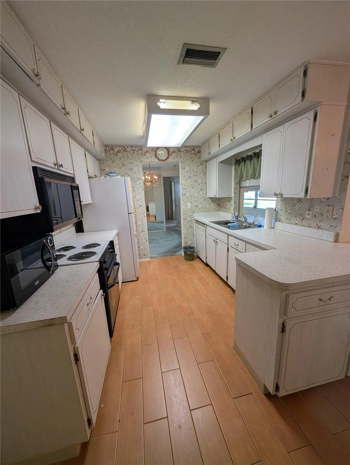 9946 39th Way N Pinellas Park FL 33782