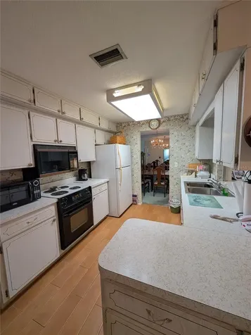 9946 39th Way N Pinellas Park FL 33782