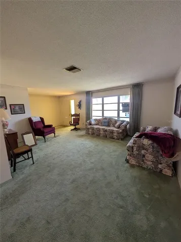 9946 39th Way N Pinellas Park FL 33782