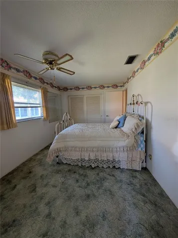 9946 39th Way N Pinellas Park FL 33782
