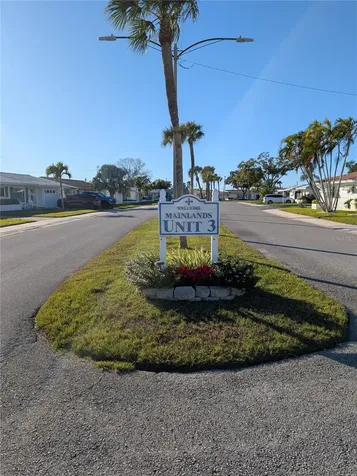 9946 39th Way N Pinellas Park FL 33782