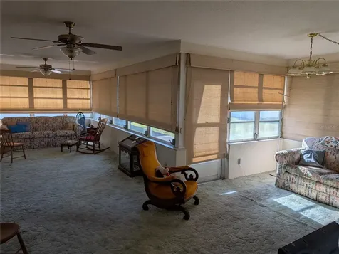 9946 39th Way N Pinellas Park FL 33782