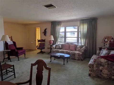 9946 39th Way N Pinellas Park FL 33782
