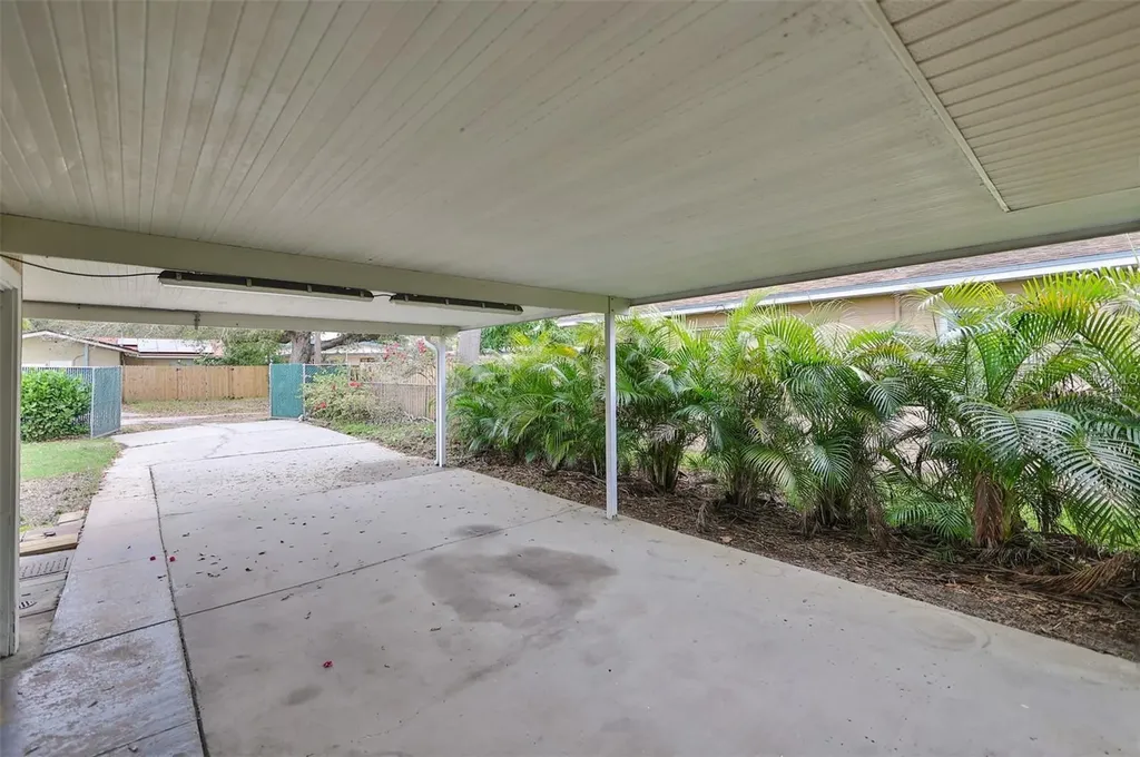 5721 10th Avenue N St Petersburg FL 33710