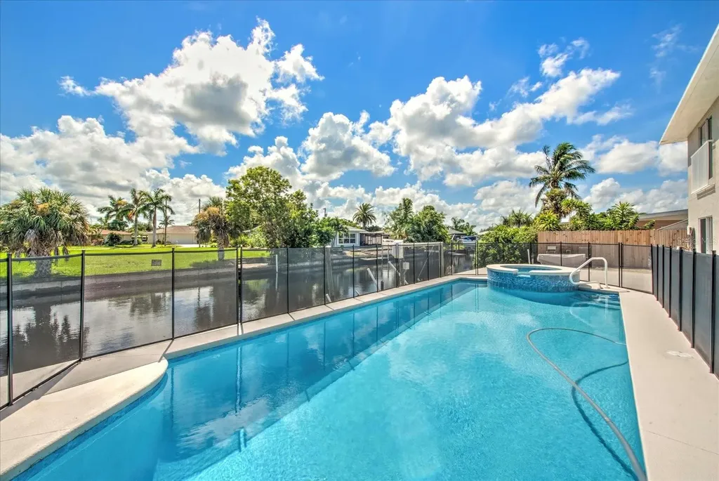 4424 N Canal Circle North Fort Myers FL 33903