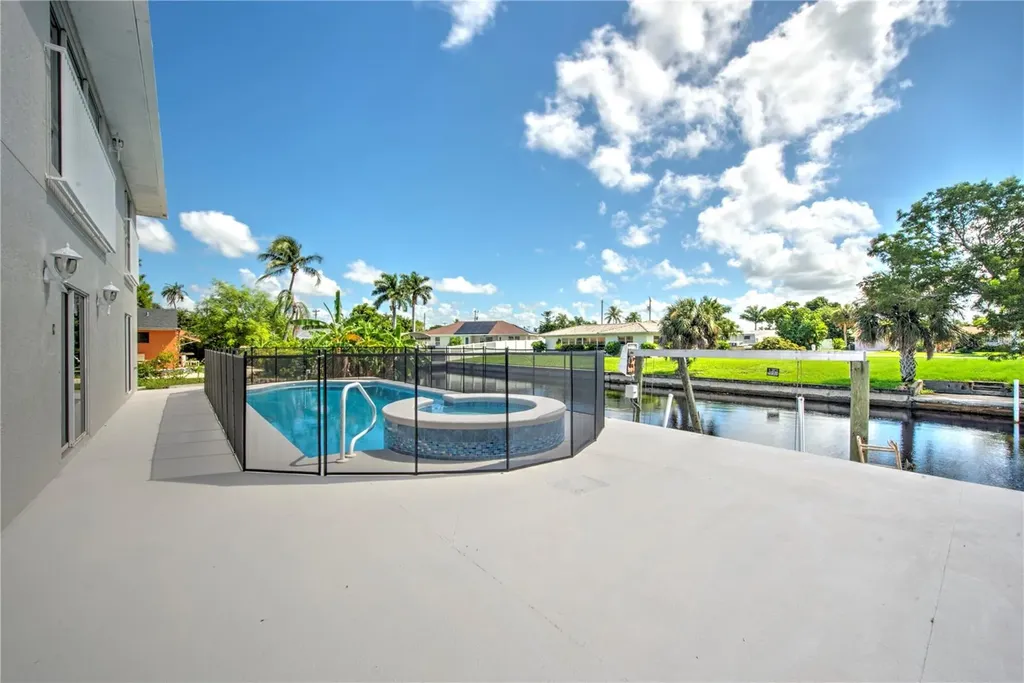 4424 N Canal Circle North Fort Myers FL 33903