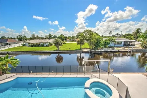 4424 N Canal Circle North Fort Myers FL 33903