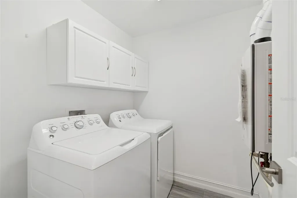 4921 W Paul Avenue Tampa FL 33611