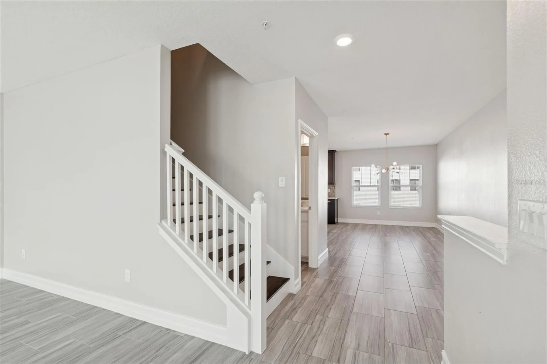 4921 W Paul Avenue Tampa FL 33611
