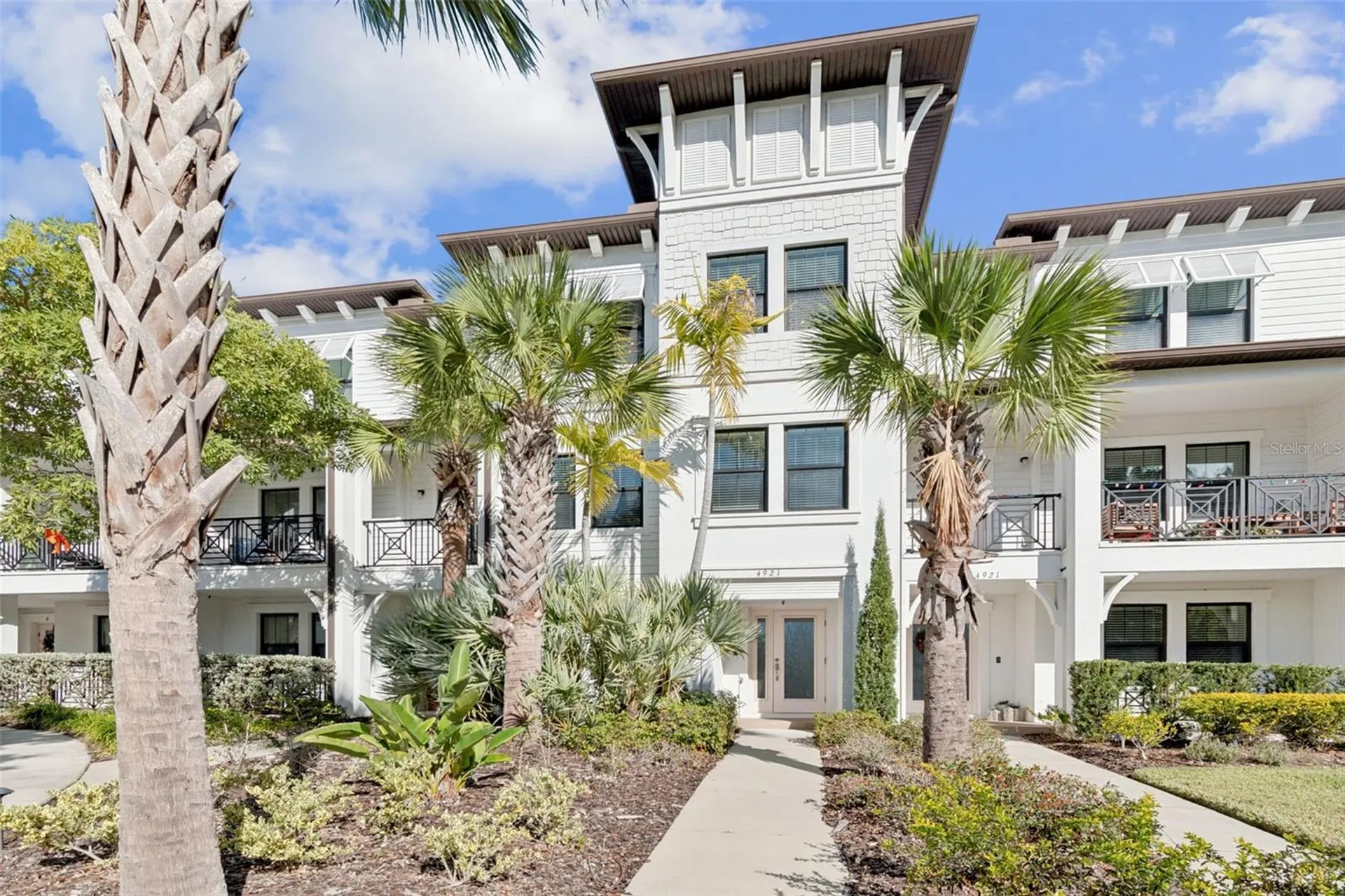 4921 W Paul Avenue Tampa FL 33611