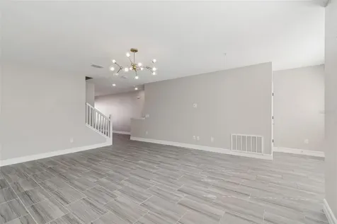 4921 W Paul Avenue Tampa FL 33611