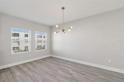 4921 W Paul Avenue Tampa FL 33611