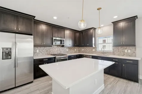 4921 W Paul Avenue Tampa FL 33611