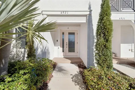 4921 W Paul Avenue Tampa FL 33611