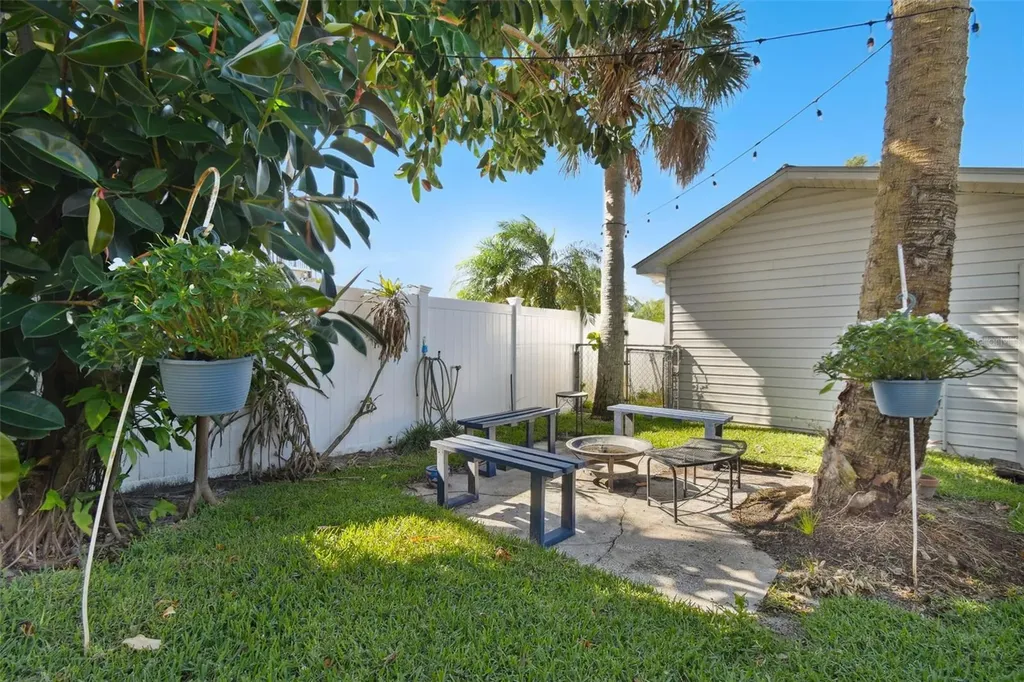 6128 Oak Ridge Avenue New Port Richey FL 34653