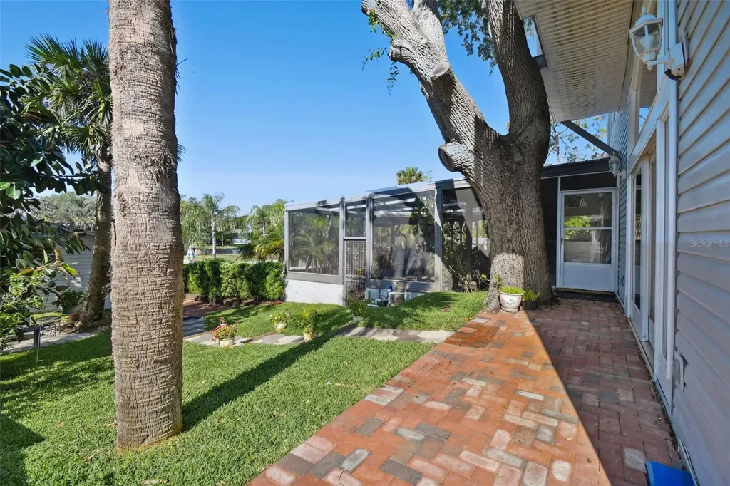 6128 Oak Ridge Avenue New Port Richey FL 34653