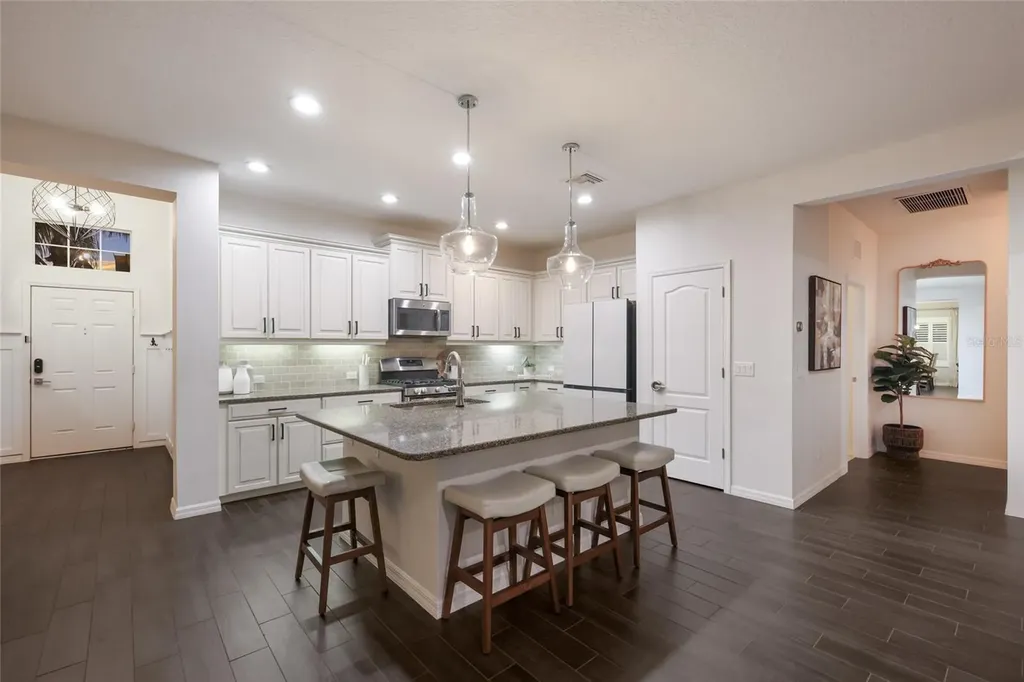 12026 Forest Park Circle Bradenton FL 34211