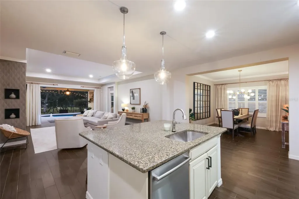 12026 Forest Park Circle Bradenton FL 34211