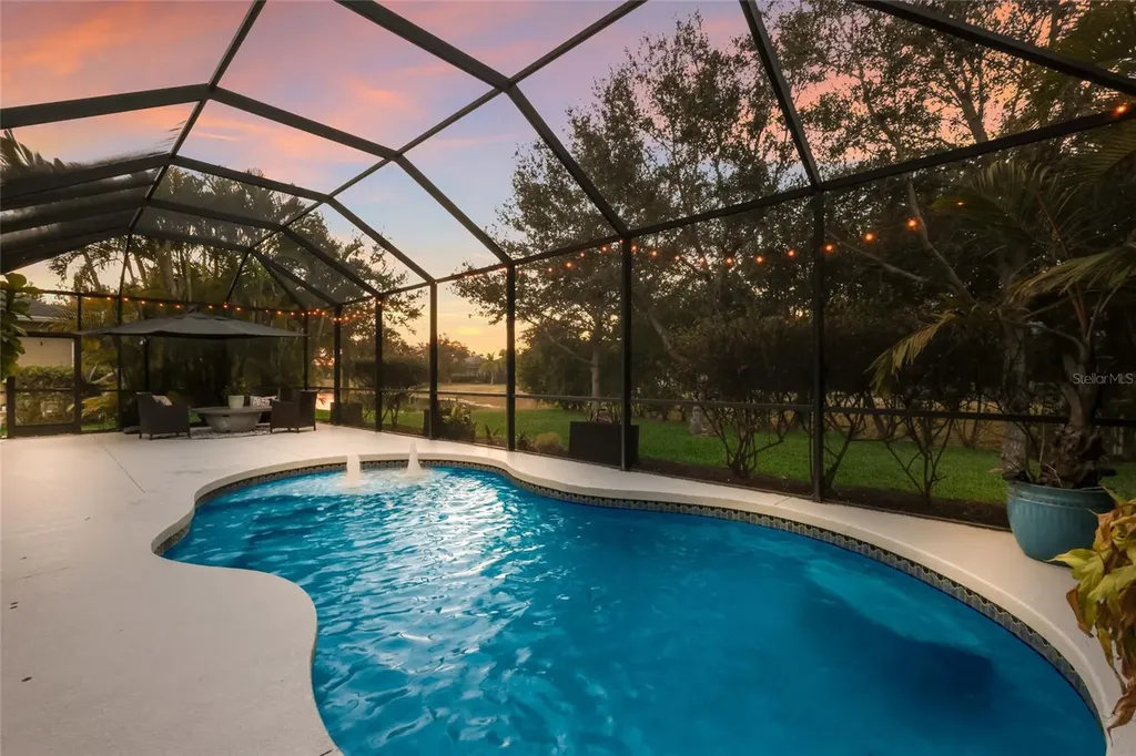 12026 Forest Park Circle Bradenton FL 34211
