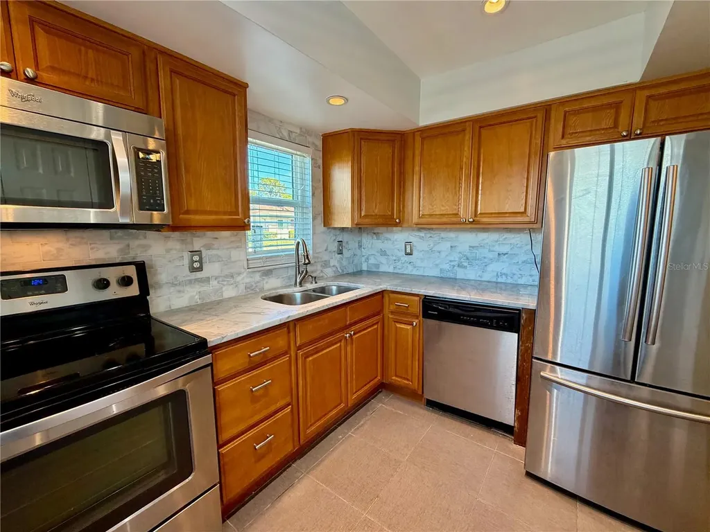 2284 Oak Neck Road Clearwater FL 33763