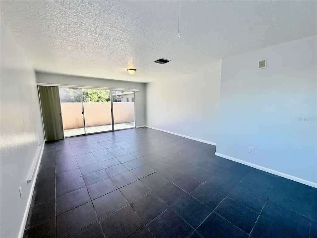 2284 Oak Neck Road Clearwater FL 33763