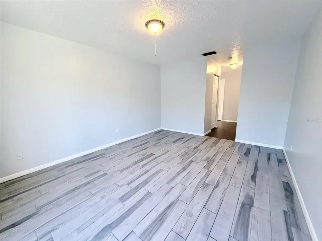 2284 Oak Neck Road Clearwater FL 33763