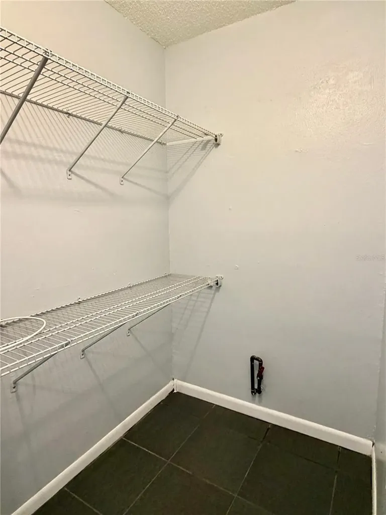 2284 Oak Neck Road Clearwater FL 33763