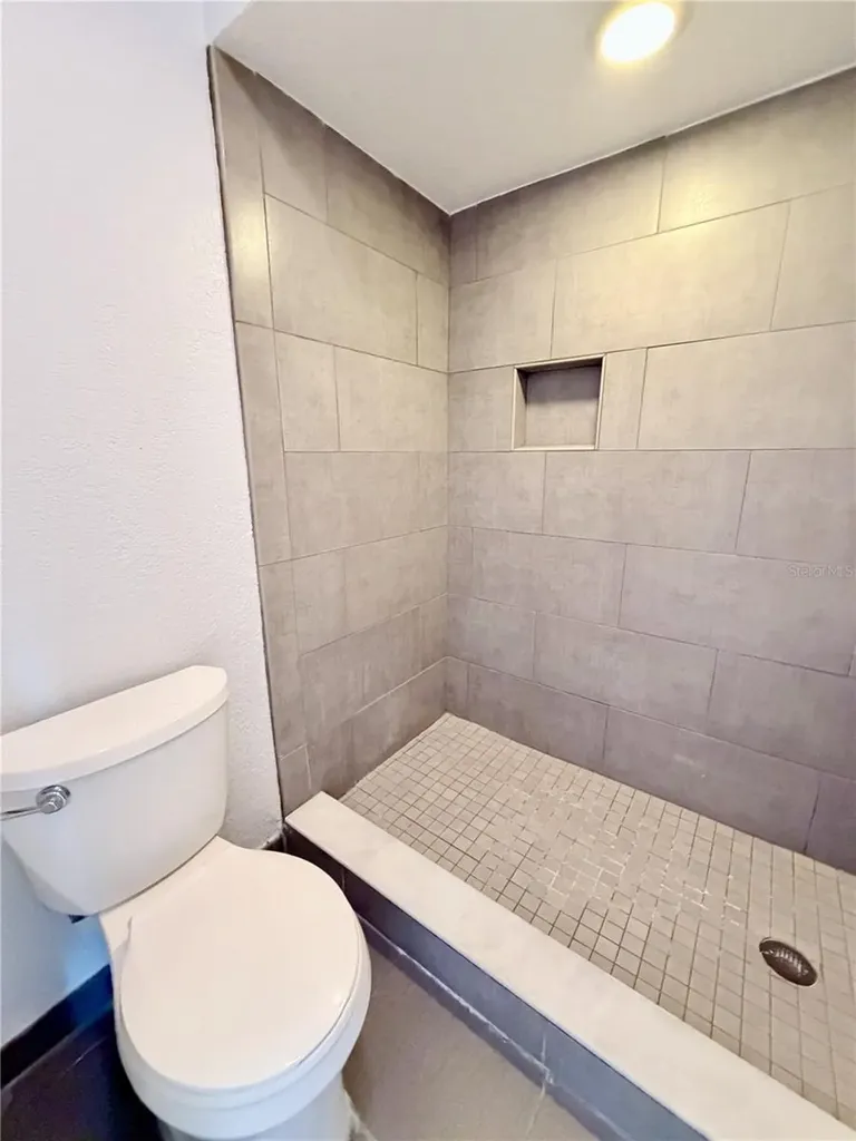 2284 Oak Neck Road Clearwater FL 33763