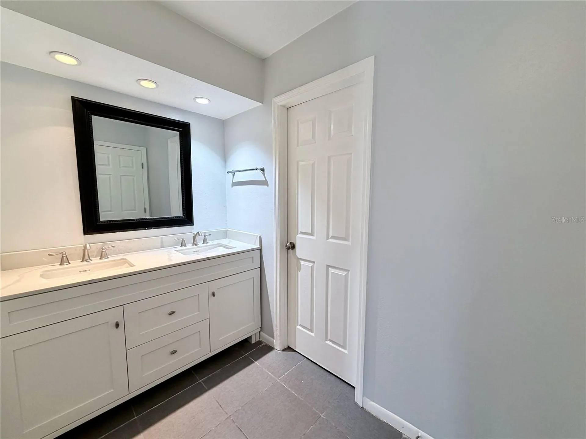2284 Oak Neck Road Clearwater FL 33763