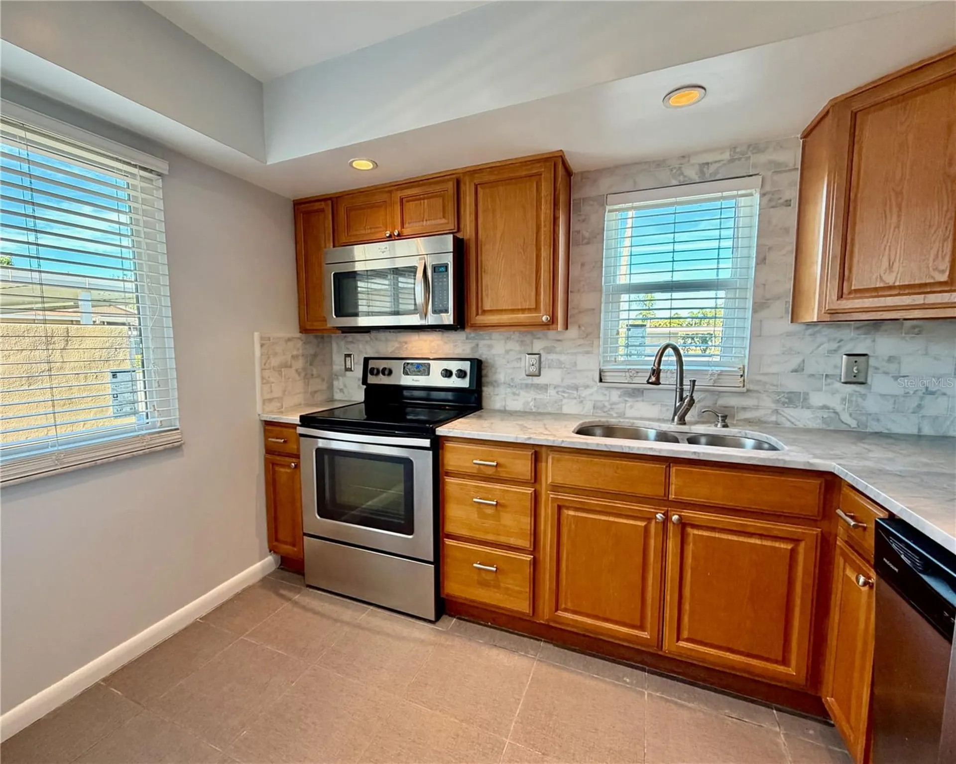 2284 Oak Neck Road Clearwater FL 33763