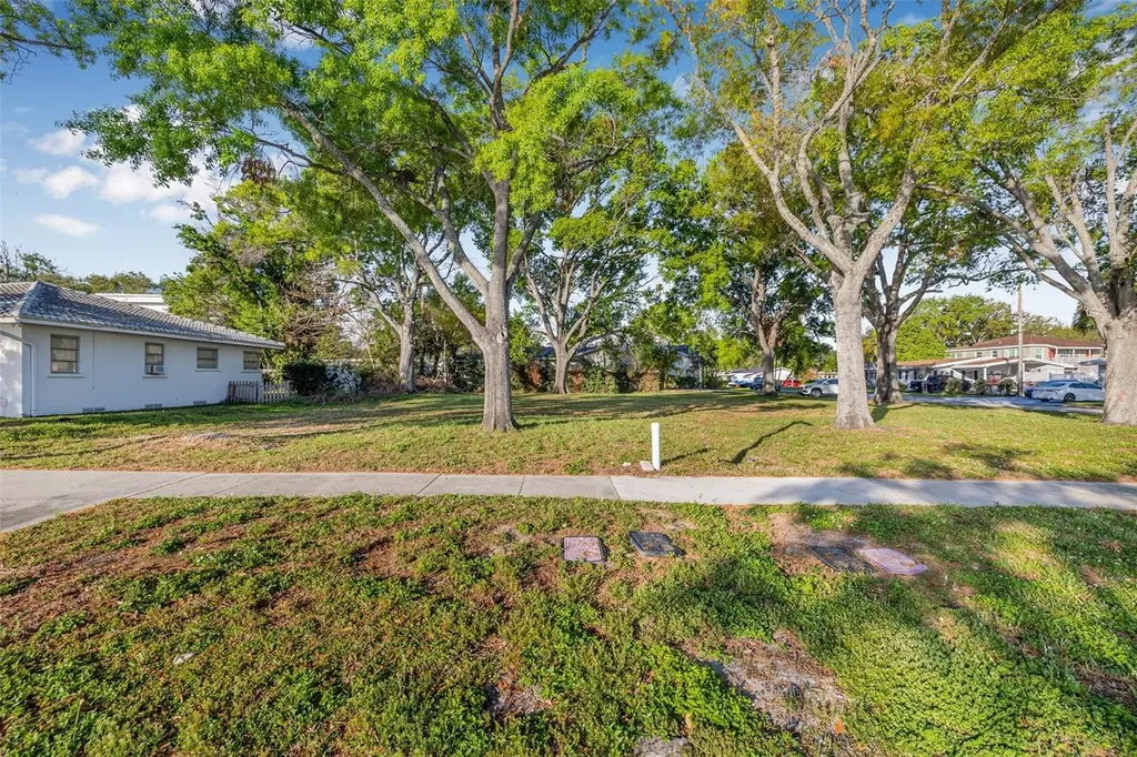 602 Channel Drive Tampa FL 33606