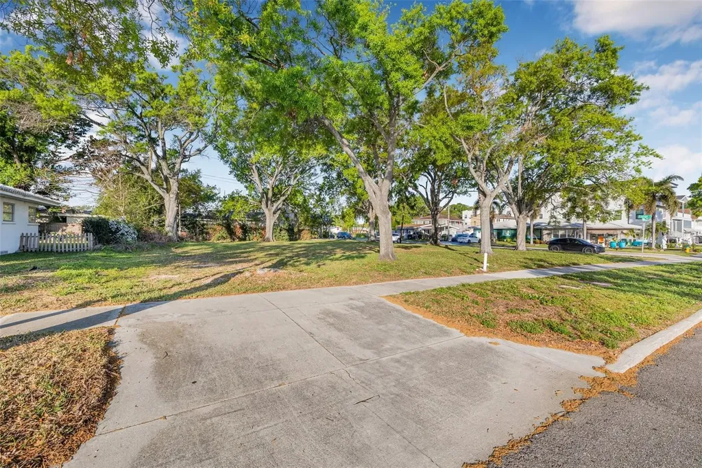 602 Channel Drive Tampa FL 33606